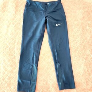 Nike xs crop leggings
